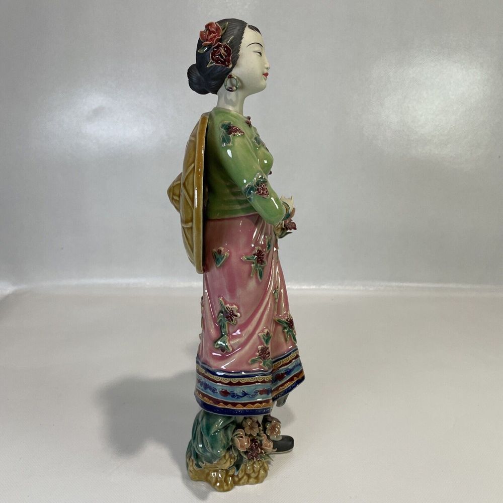 12" Chinese Wucai‎ Porcelain Pottery Belle Girl Lady Basket Flower Figurine Read - Picture 5 of 11